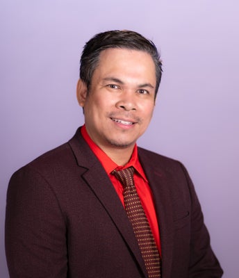 Portrait of Antonio Dalaguit, Associate.